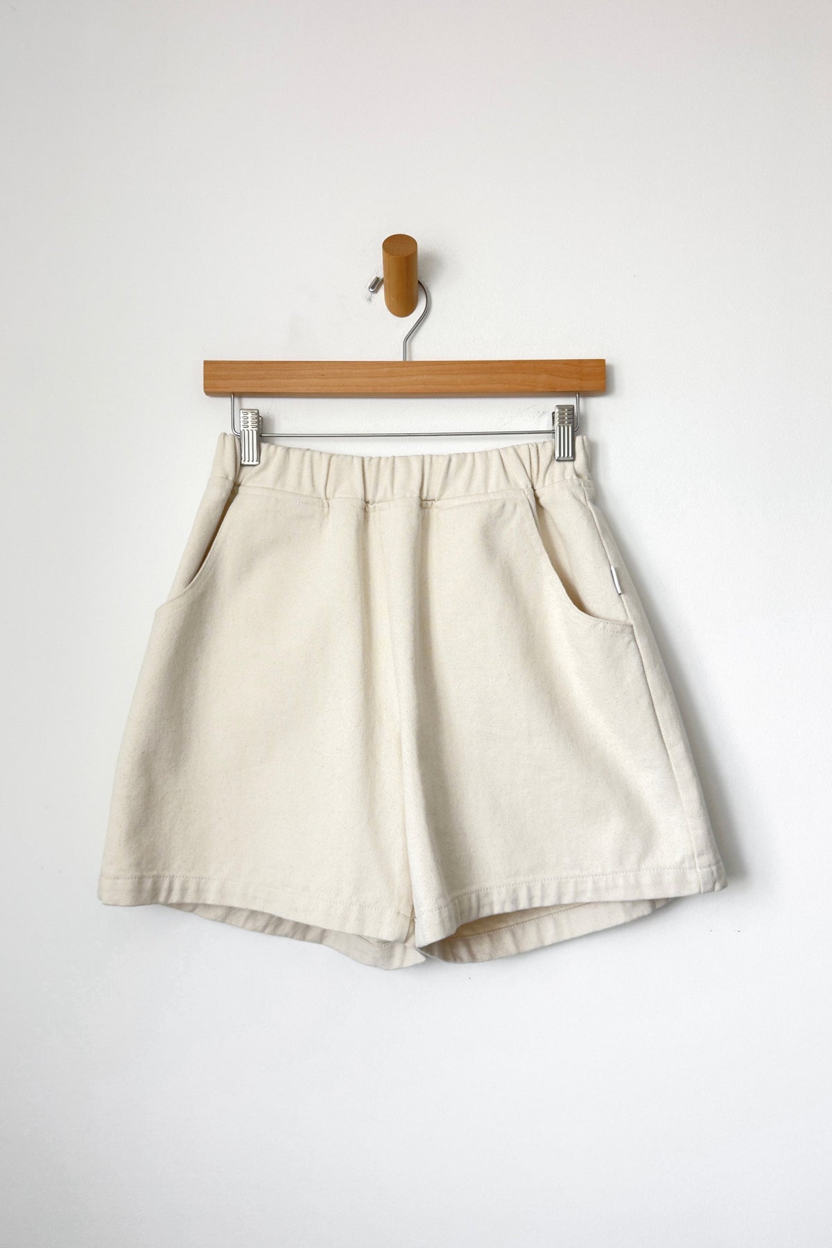 Le Bon Shoppe City Shorts | Natural Ecru-Shorts-Le Bon Shoppe-Ondine Ash