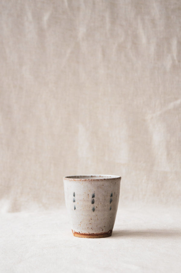 Pip Hartle Beaker | Vertical Dots