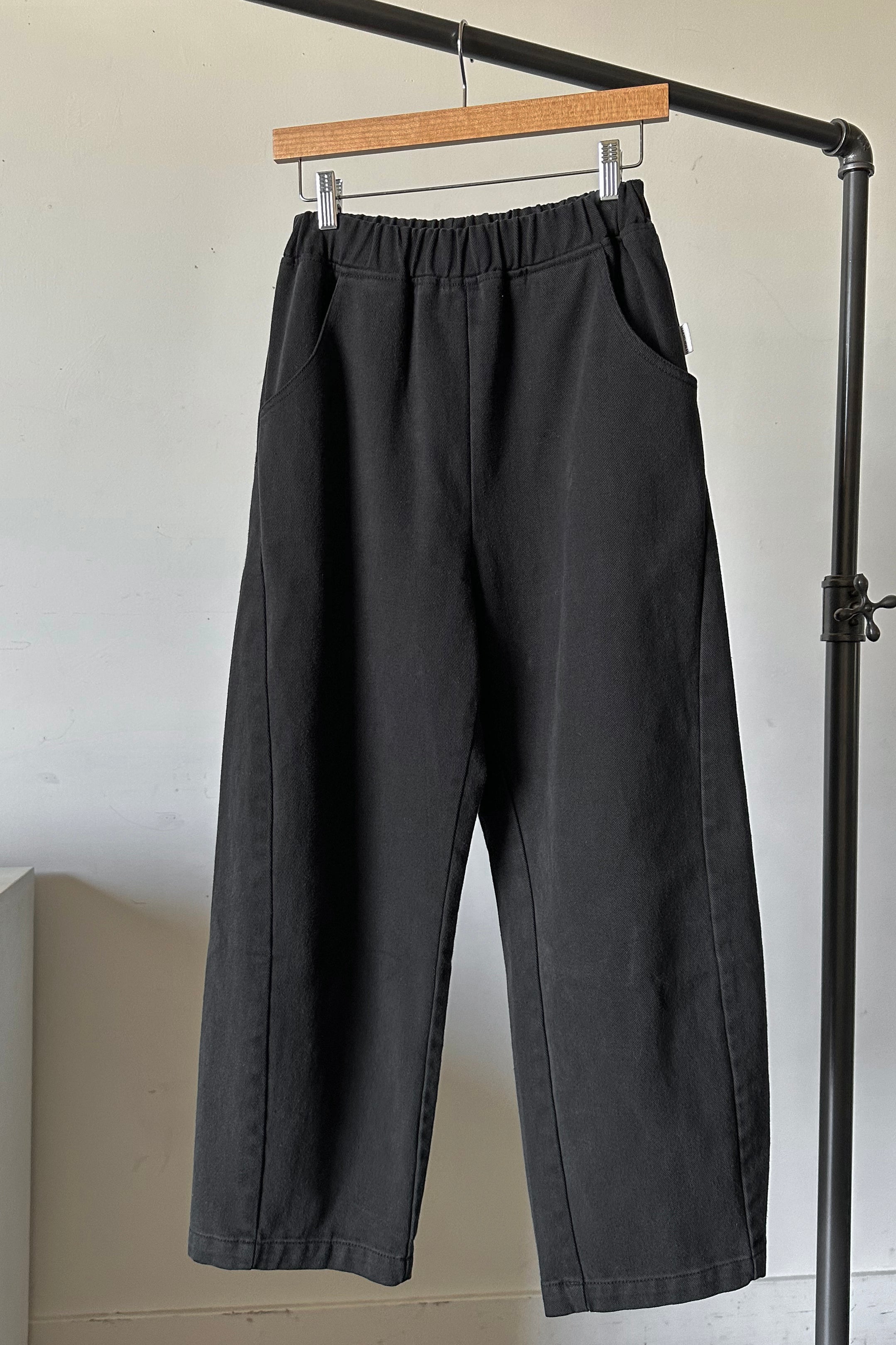 Le Bon Shoppe Arc Pants | Black-Trousers-Le Bon Shoppe-Ondine Ash