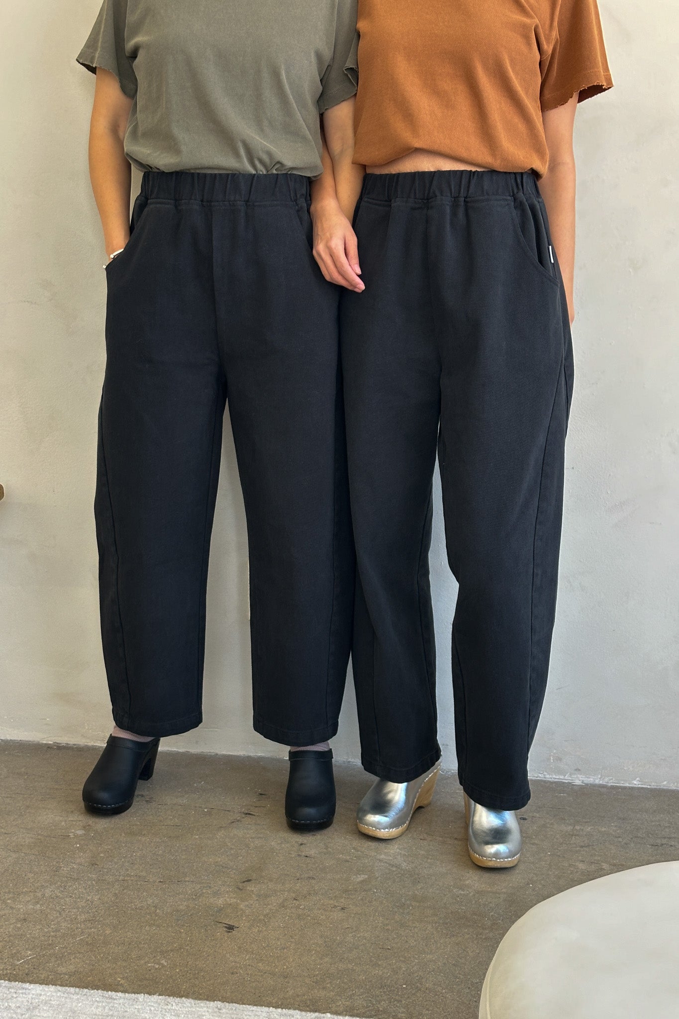 Le Bon Shoppe Arc Pants | Black-Trousers-Le Bon Shoppe-Ondine Ash