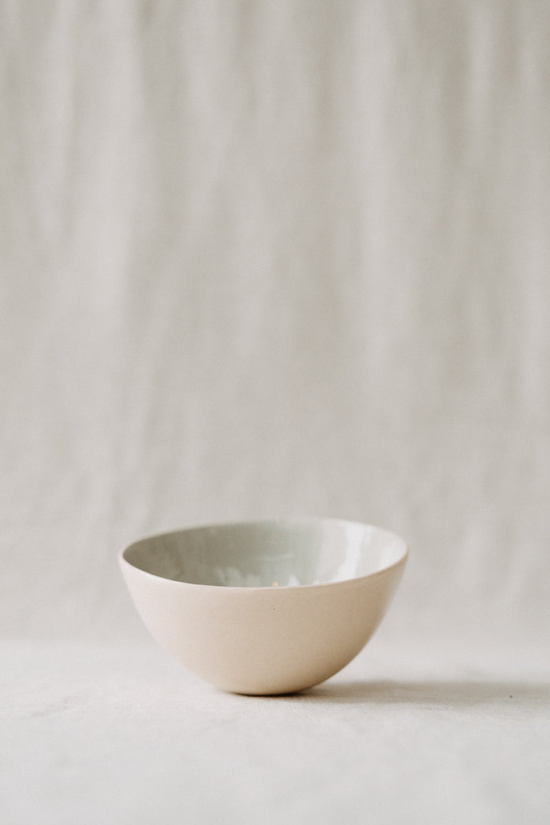 Brickett Davda Bowls in Aloe