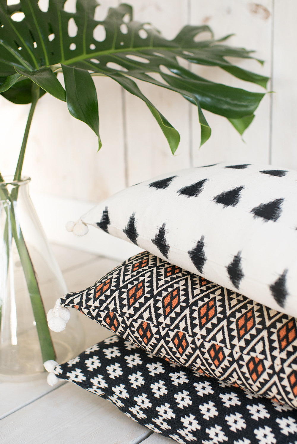 Frida Triangle Cushion