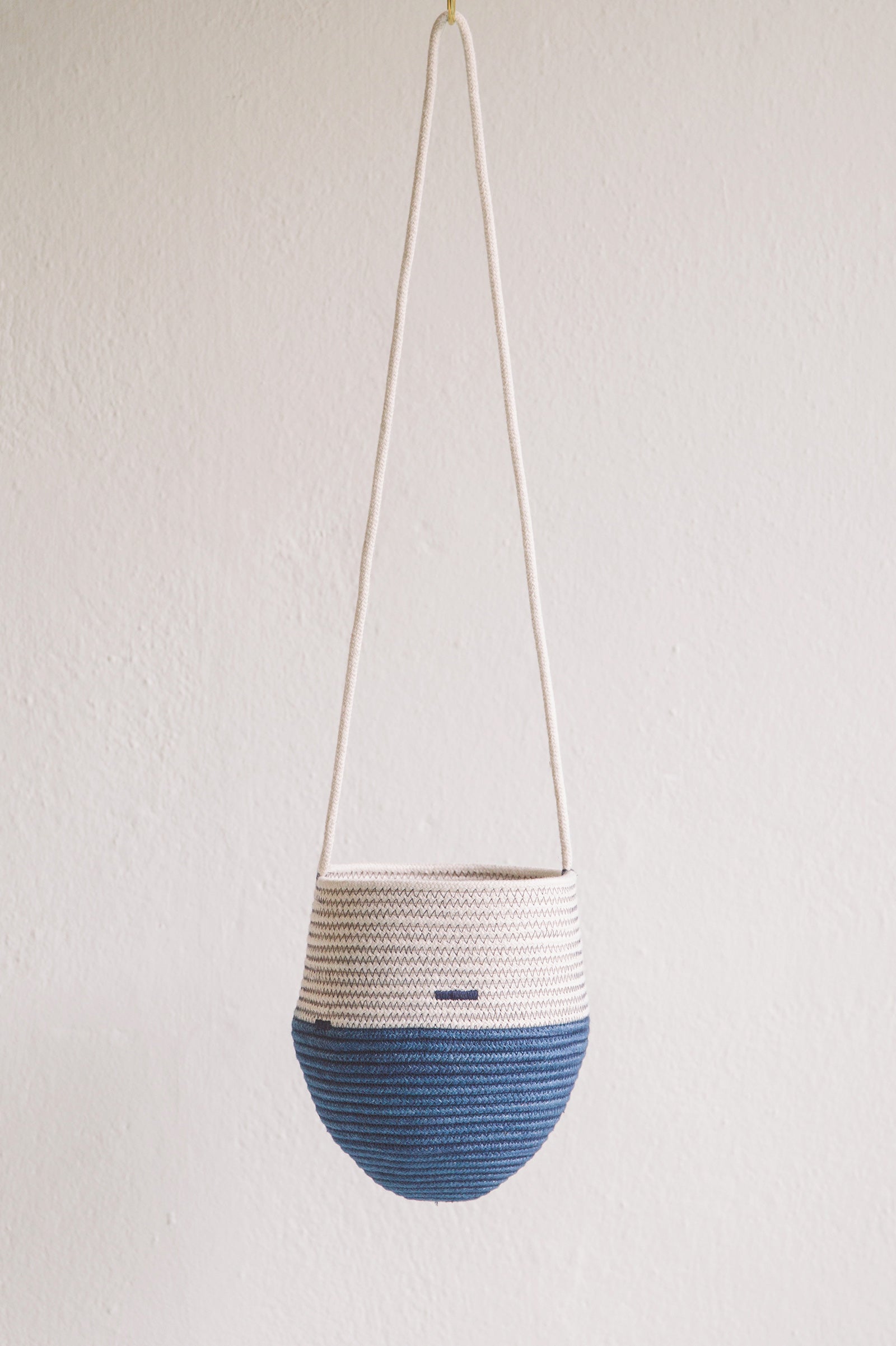 Hanging Basket Half Indigo-Ondine Ash-Ondine Ash