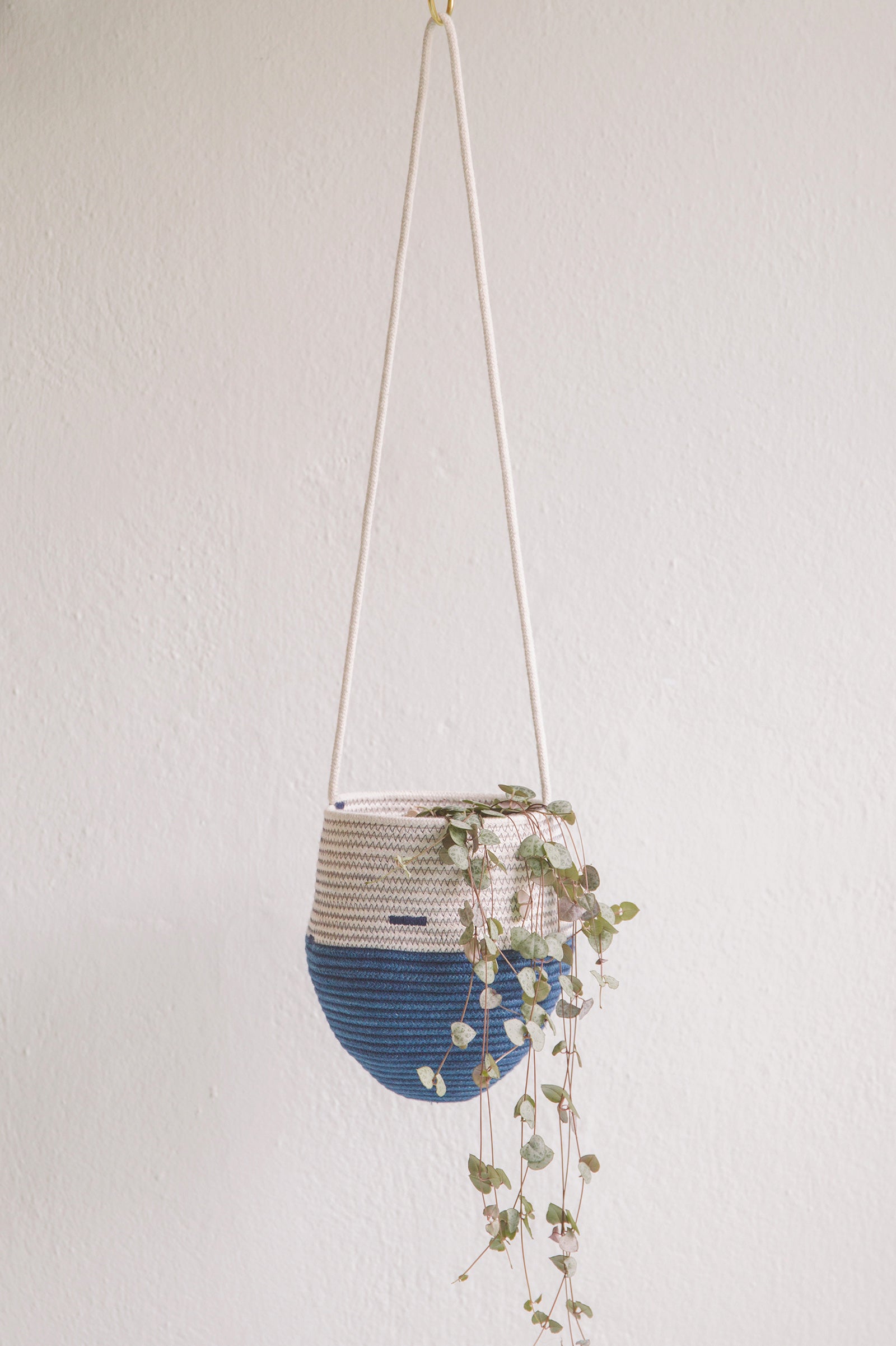 Hanging Basket Half Indigo-Ondine Ash-Ondine Ash